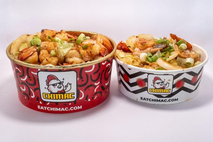 Grilled jumbo shrimp KBBQ bowl served with a variety of fresh vegetable toppings and steamed rice.